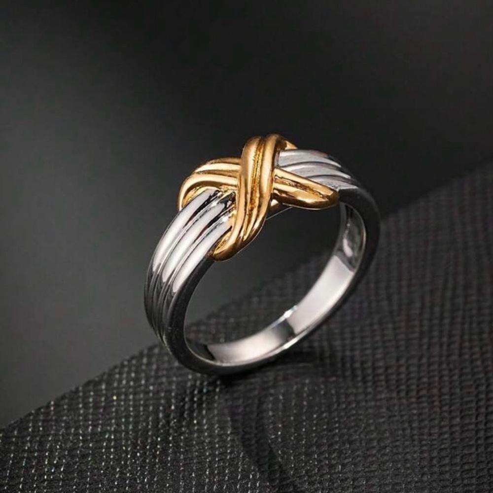 Gold and Sterling Silver Endless Knot Ring Size 8 NWT